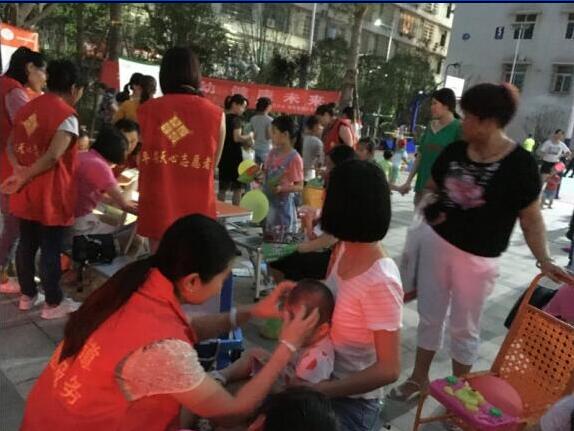长沙市天心区小儿推拿公益活动